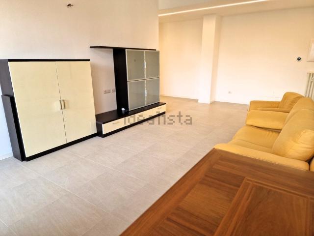 Appartamento in affitto a Villa Fiorita, Cassina de' Pecchi