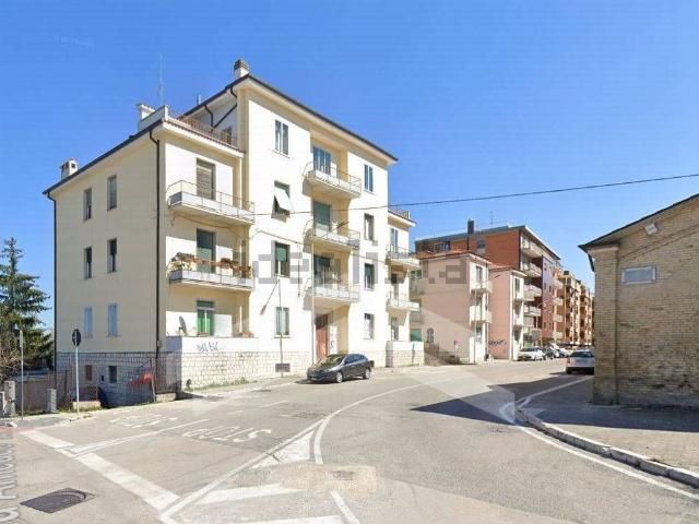 Appartamento in affitto a Campobasso, Molise