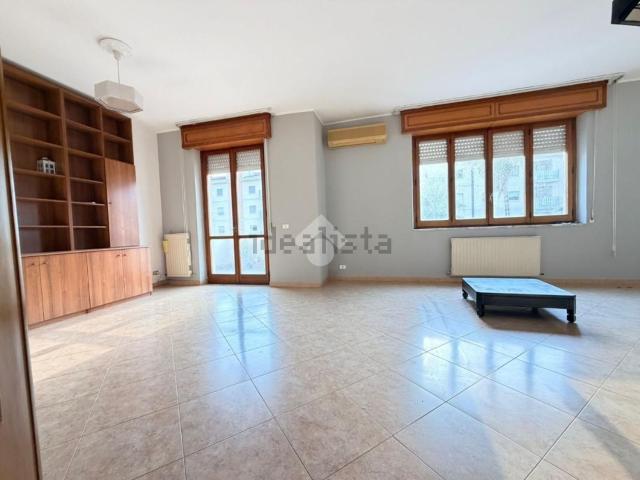 Appartamento in affitto a Calabria, Reggio Calabria