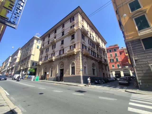 Appartamento in affitto a Centro Est, Serra Riccò