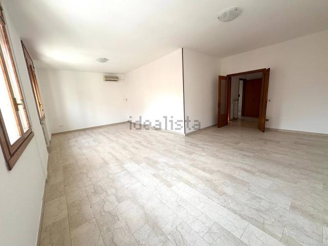 Appartamento in affitto a Mirabello, Terre del Reno