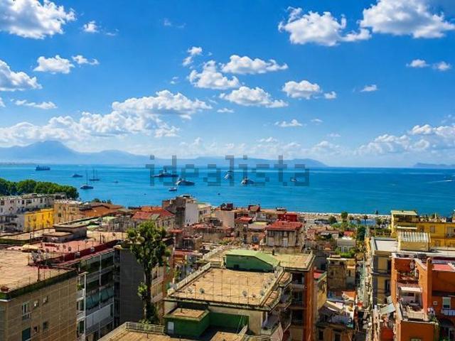 Appartamento in affitto a Municipalità 1, Campania