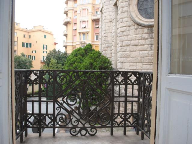 Appartamento in affitto a Centro Est, Serra Riccò