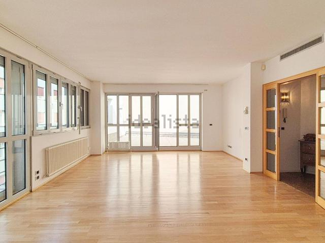 Appartamento in affitto a Centro-Piani-Rencio - Zentrum-Bozner Boden-Rentsch, Bolzano - Bozen