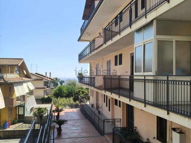 Appartamento in affitto a Aci Sant'antonio, Sicilia
