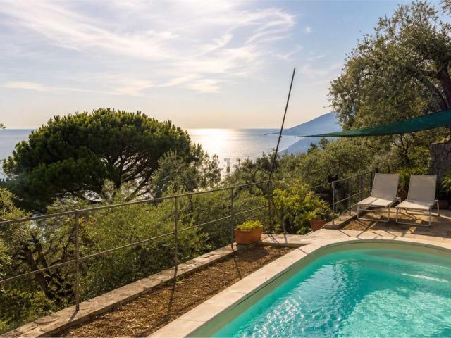 Appartamento in affitto a Case rosse, Camogli