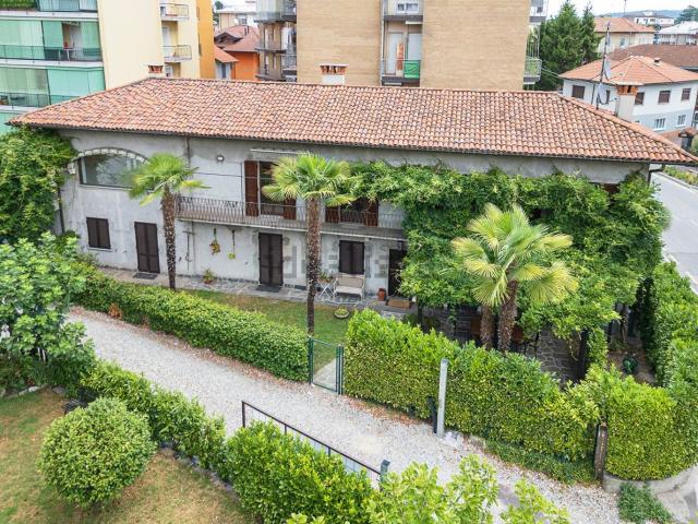 Appartamento in affitto a Regione Siberia, Arona