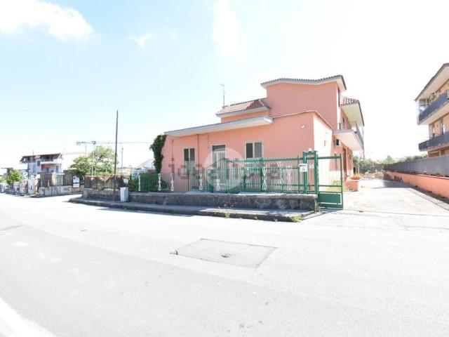 Appartamento in affitto a Pollena Trocchia, Campania