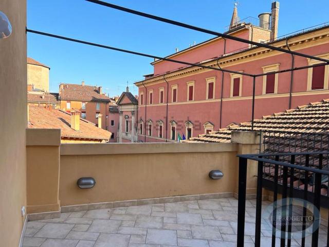 Attico in affitto a Porto-Saragozza, Bologna