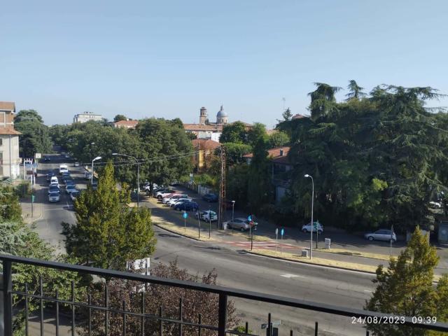 Appartamento in affitto a Sant'Agostino esterna-Porta Castello, Re