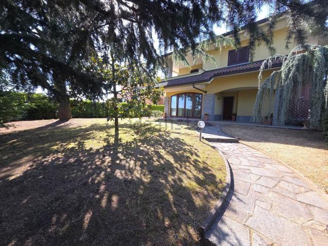 Appartamento in affitto a Roaschia, Piemonte