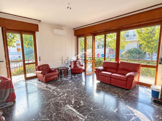 Appartamento in affitto a Domegliara, Sant'Ambrogio di Valpolicella