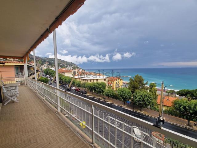 Appartamento in affitto a Ospedaletti, Liguria