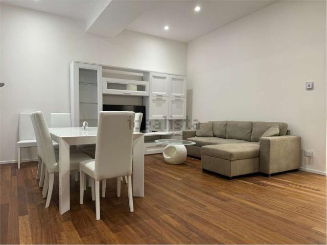 Appartamento in affitto a Centro Storico, Modena