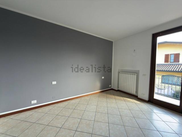 Appartamento in affitto a Bruntino, Villa D'almè