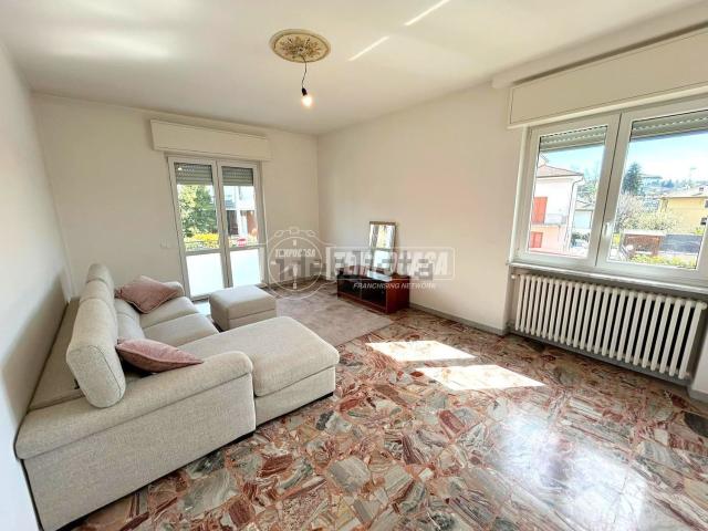 Appartamento in affitto a Gironico Al Piano, Lombardia