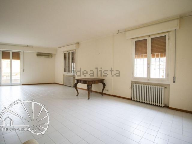 Appartamento in affitto a Prato, Toscana
