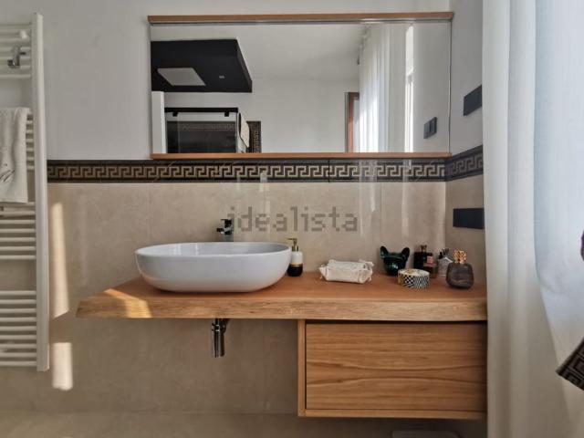 Appartamento in affitto a Mirabello, Re