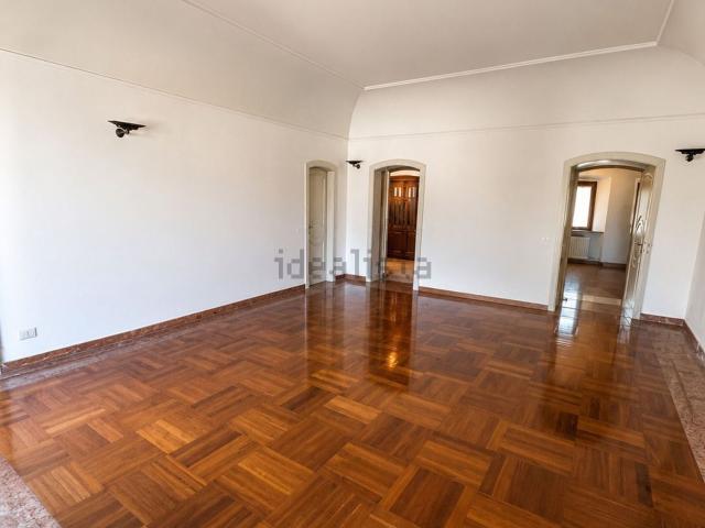 Appartamento in affitto a Municipio 1, Milano