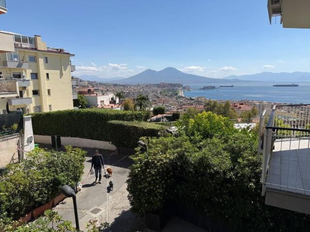 Appartamento in affitto a Municipalità 1, Campania