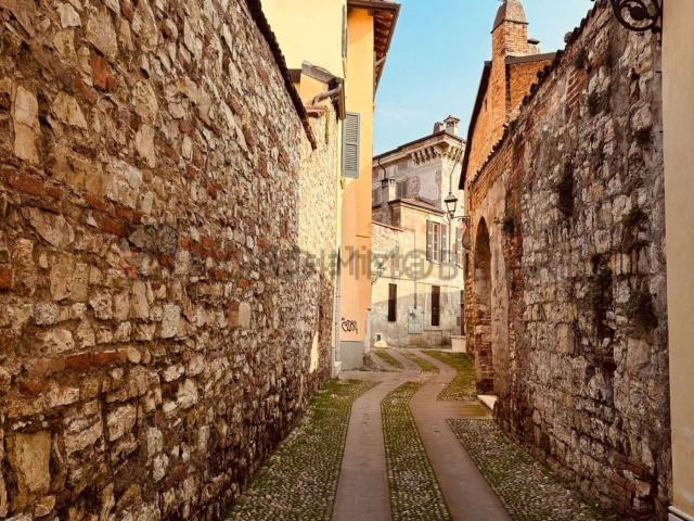 Appartamento in affitto a Zona Centro, Brescia