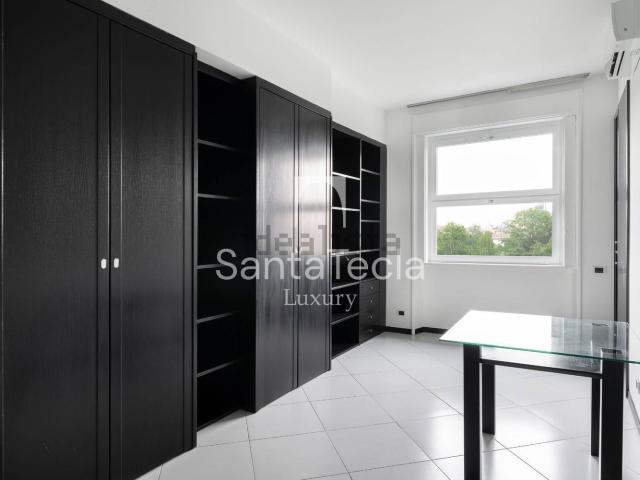Appartamento in affitto a Municipio 8 di Milano, Milano