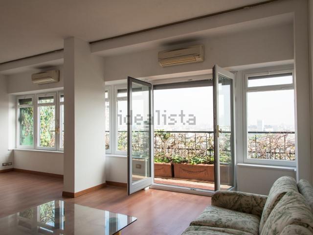 Attico in affitto a Santa Sofia, Milano