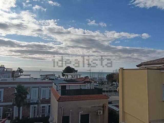 Appartamento in affitto a Scauri, Minturno