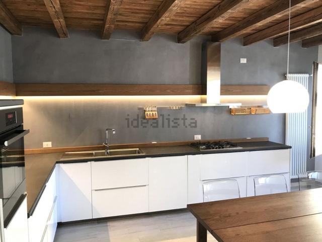 Attico in affitto a Sacra Famiglia, Padova