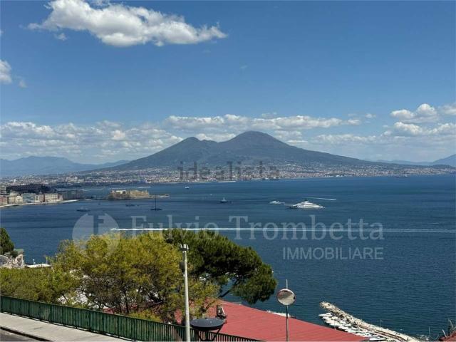 Appartamento in affitto a Municipalità 1, Campania