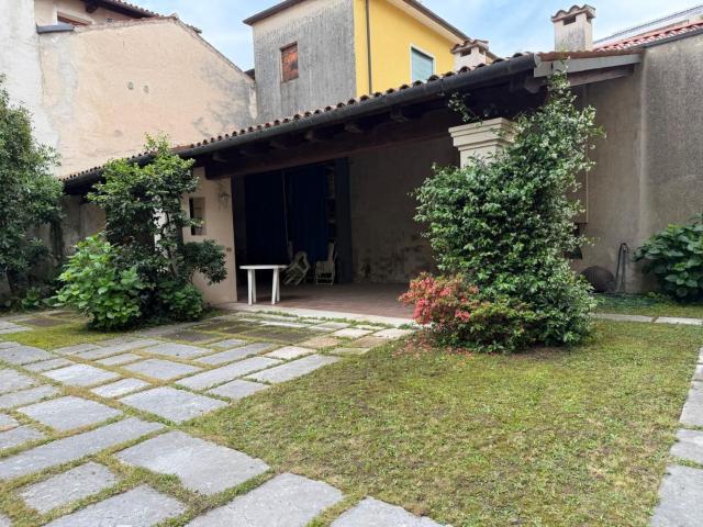 Appartamento in affitto a Pilastroni, Bassano Del Grappa