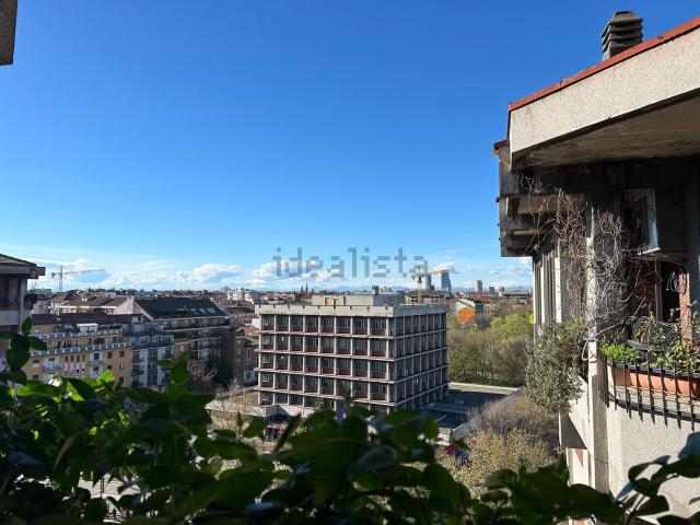 Attico in affitto a Ticinese, Milano