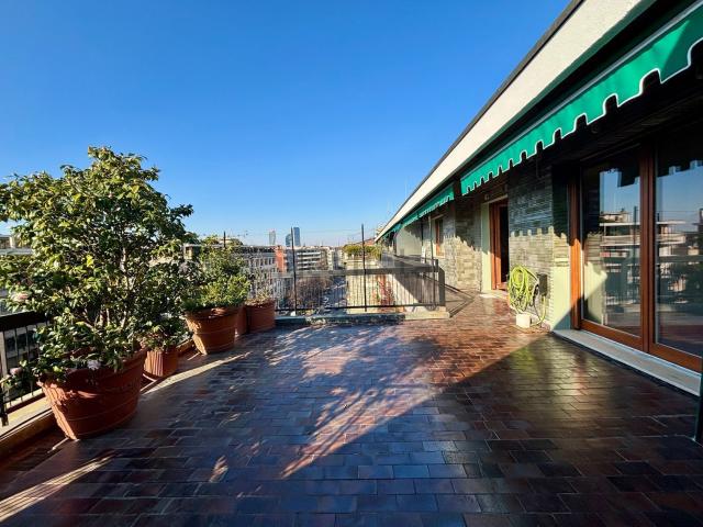 Attico in affitto a Washington, Milano