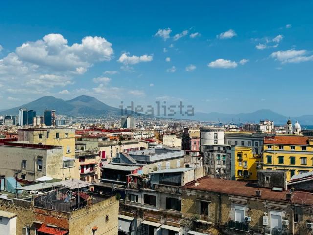 Attico in affitto a Municipalità 3, Campania