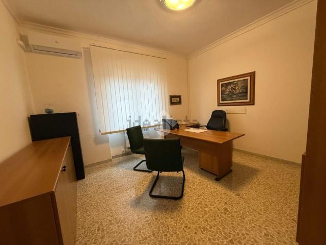 Appartamento in affitto a Colfiorito, Roma Capitale
