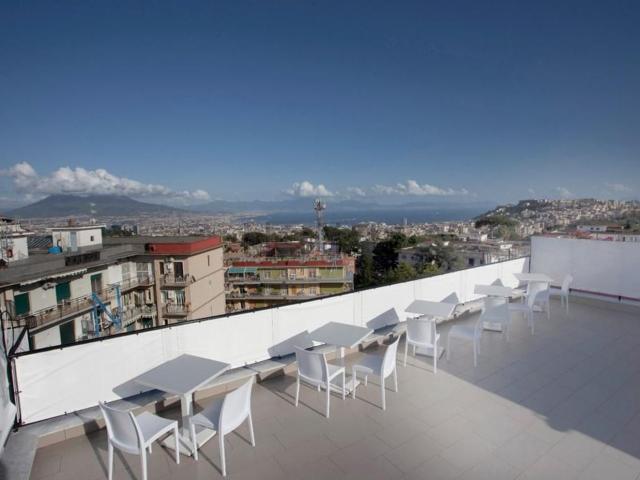 Attico in affitto a Municipalità 3, Campania