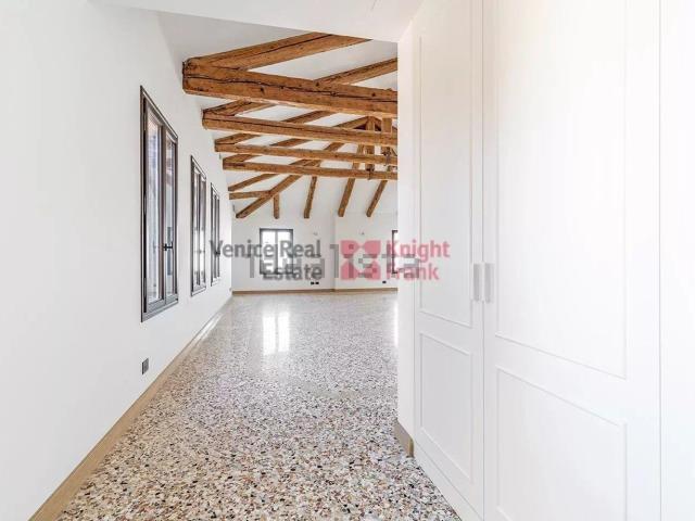 Attico in affitto a Venezia-Murano-Burano, Venezia