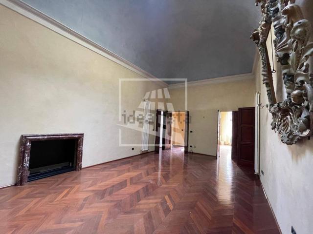 Appartamento in affitto a San Pietro città, Re
