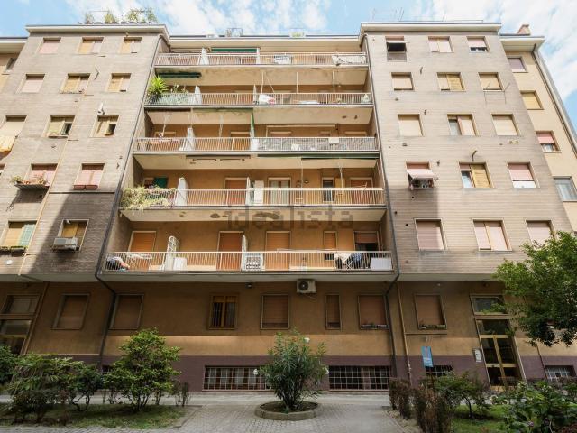 Appartamento in affitto a Municipio 8 di Milano, Milano