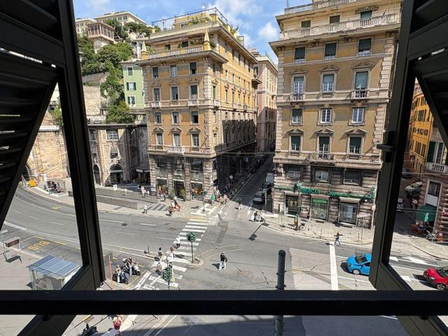 Appartamento in affitto a Centro Est, Serra Riccò