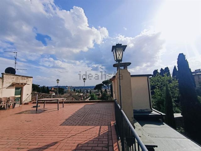 Attico in affitto a Quartiere 5, Firenze