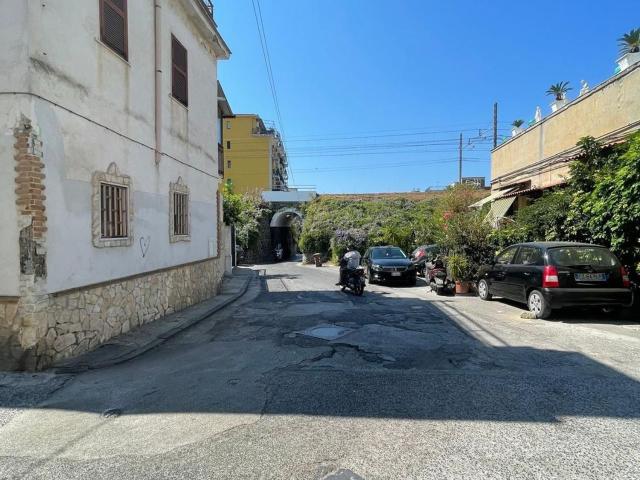 Appartamento in affitto a Municipalità 10, Campania