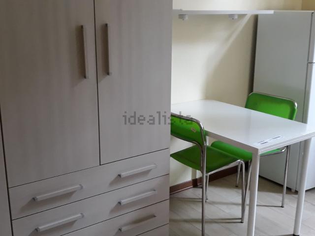 Appartamento in affitto a Municipio 8 di Milano, Milano