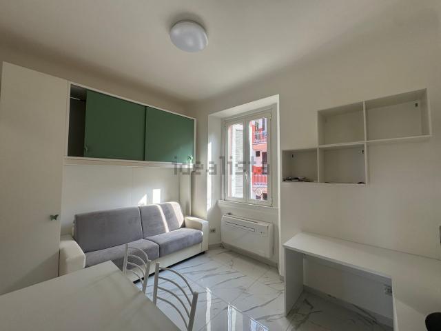 Appartamento in affitto a Municipio 9, Milano