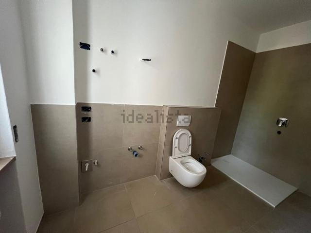 Appartamento in affitto a Sud-Ovest, Brenzone