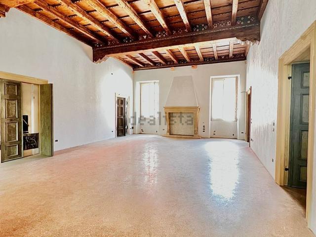 Appartamento in affitto a Centro storico, Brenzone