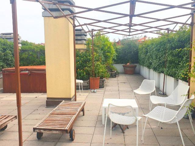 Attico in affitto a Forze Armate, Milano