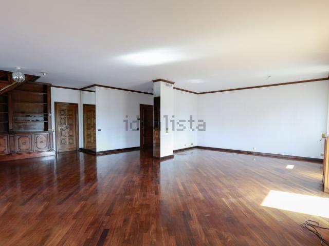 Appartamento in affitto a Municipio 2, Milano