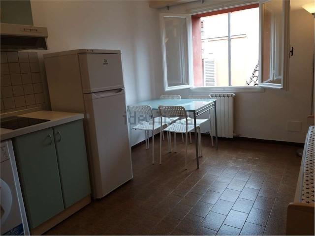 Appartamento in affitto a Centro Storico, Modena