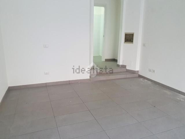 Appartamento in affitto a Uggiate Trevano, Lombardia
